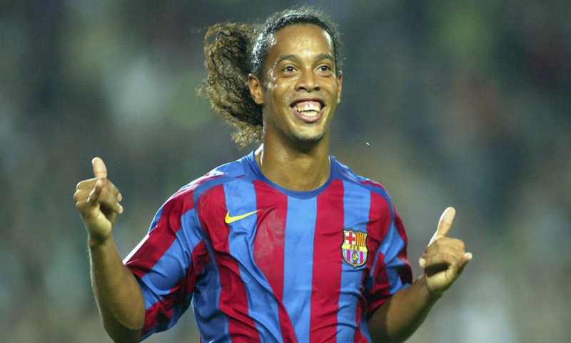Cầu thủ xuất sắc nhất Barcelona - Tiền đạo Ronaldinho